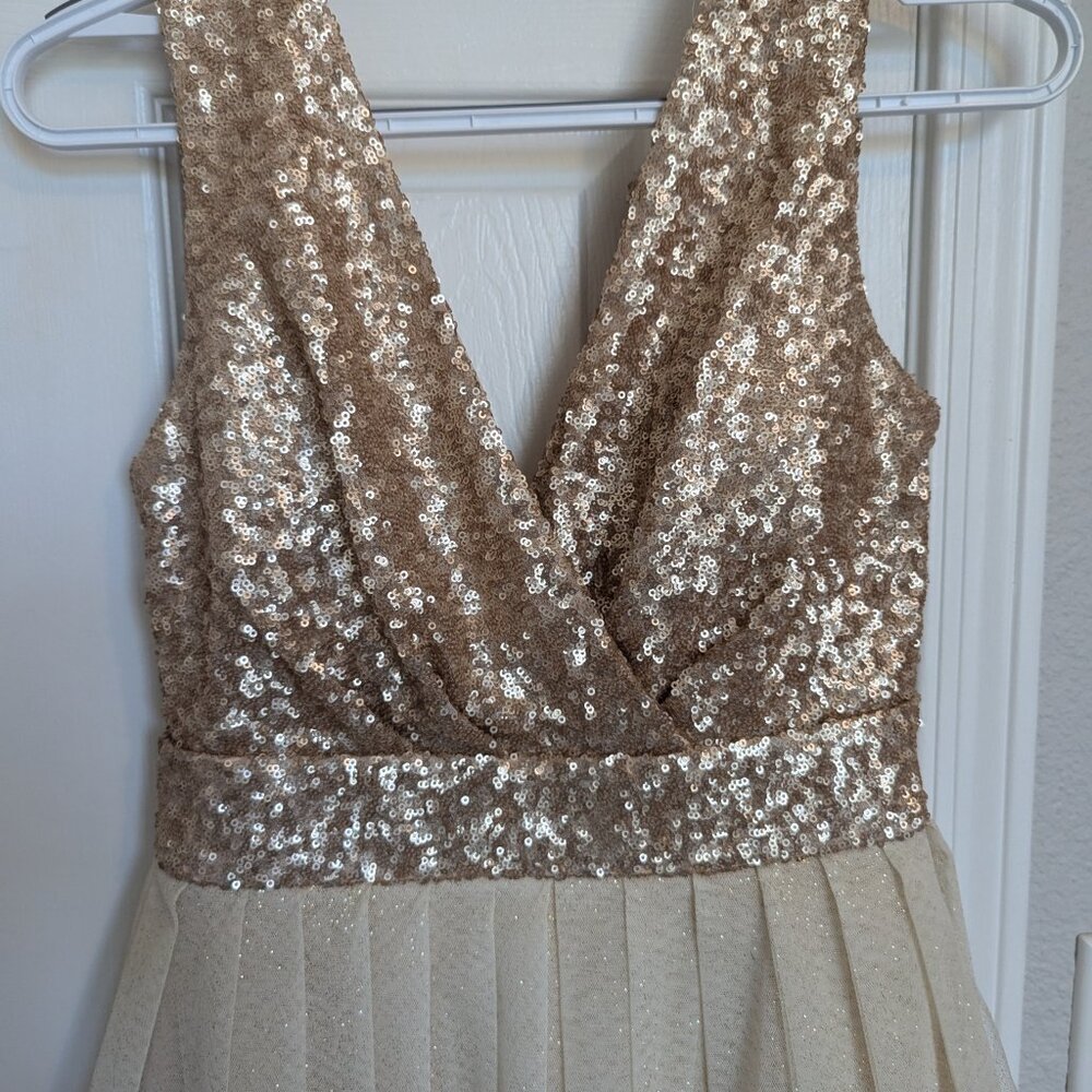 Gold Sequin Prom / Quinceanera / Party Dress! | Juniors 3 | Fit & Flare | EUC - Picture 2 of 8